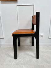 Charger l'image dans la galerie, Ensemble table ronde + chaises en cuir