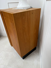 Charger l'image dans la galerie, Buffet / meuble hi-fi vintage