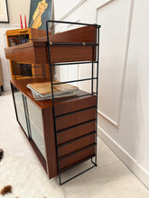 Charger l'image dans la galerie, Buffet en teck moderniste