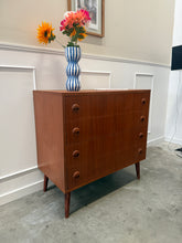Charger l'image dans la galerie, Commode vintage scandinave 