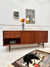 Charger l'image dans la galerie, Enfilade scandinave en teck