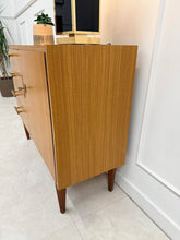 Charger l'image dans la galerie, Buffet vintage années 70