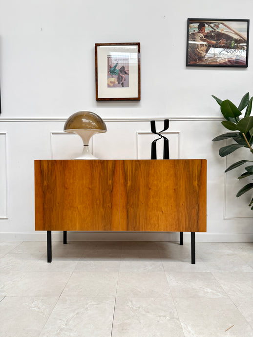 Enfilade moderniste en teck