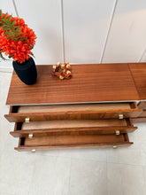 Charger l'image dans la galerie, Enfilade basse moderniste