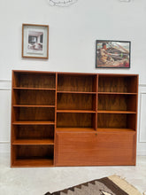 Charger l'image dans la galerie, Bibliothèque scandinave en teck