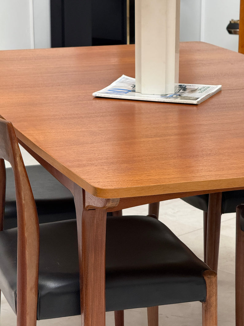 Table à manger en teck extensible vintage
