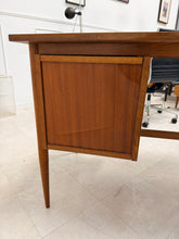 Charger l'image dans la galerie, Bureau scandinave vintage