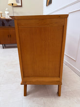 Charger l'image dans la galerie, Commode vintage pieds compas