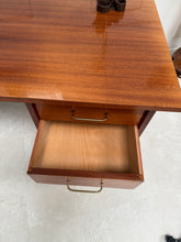 Charger l&#39;image dans la galerie, Bureau moderniste 60’s