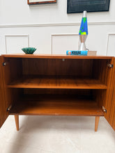 Charger l'image dans la galerie, Buffet scandinave années 60