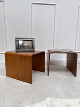 Charger l'image dans la galerie, Paire de tables de chevet 60’s