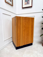 Charger l'image dans la galerie, Buffet / meuble hi-fi vintage