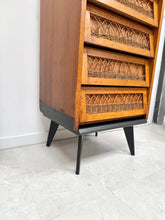Charger l'image dans la galerie, Chiffonnier vintage en rotin