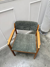 Charger l&#39;image dans la galerie, Fauteuil scandinave mid century