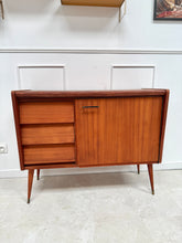 Charger l'image dans la galerie, Buffet vintage
