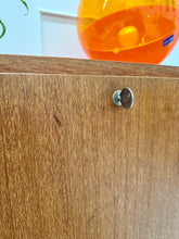 Charger l'image dans la galerie, Buffet moderniste vintage