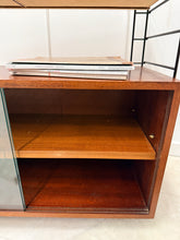 Charger l'image dans la galerie, Buffet en teck moderniste