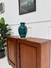 Charger l&#39;image dans la galerie, Buffet vintage