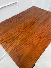 Charger l&#39;image dans la galerie, Commode scandinave en teck vintage