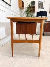 Charger l'image dans la galerie, Bureau vintage scandinave