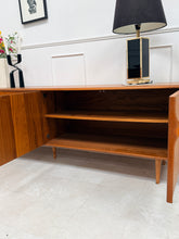 Charger l'image dans la galerie, Enfilade vintage scandinave