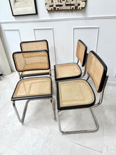 Charger l&#39;image dans la galerie, Lot de 4 chaises B32 noires