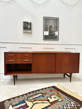 Charger l'image dans la galerie, Enfilade scandinave en teck