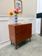 Charger l'image dans la galerie, Commode vintage scandinave 