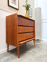 Charger l'image dans la galerie, Commode vintage scandinave