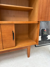 Charger l&#39;image dans la galerie, Buffet scandinave vintage