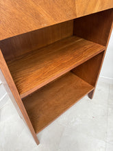 Charger l'image dans la galerie, Secrétaire scandinave années 50