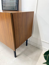 Charger l'image dans la galerie, Enfilade années 60 moderniste