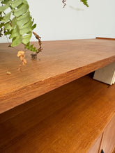 Charger l&#39;image dans la galerie, Buffet scandinave vintage