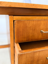 Charger l'image dans la galerie, Bureau vintage scandinave