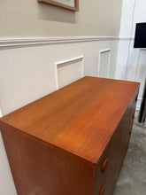 Charger l'image dans la galerie, Commode vintage scandinave 