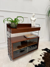 Charger l'image dans la galerie, Buffet en teck moderniste