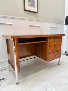 Bureau des années 70