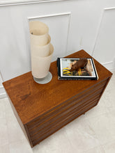Charger l'image dans la galerie, Commode en teck
