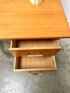 Bureau moderniste vintage