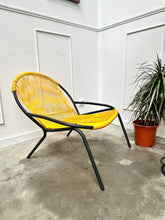 Charger l&#39;image dans la galerie, Fauteuil scoubidou jaune