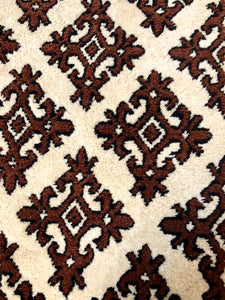 Tapis beige motifs ethniques