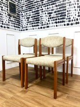 Charger l&#39;image dans la galerie, Lot de 4 chaises scandinave vintage