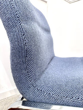 Charger l&#39;image dans la galerie, Fauteuil design tissu bleu