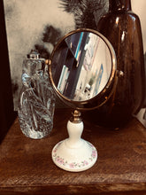 Charger l&#39;image dans la galerie, Miroir pivotant base porcelaine