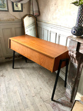 Charger l&#39;image dans la galerie, Console / bureau  style scandinave