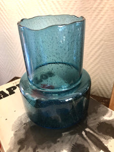 Petit vase en verre bullé