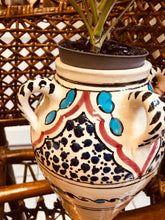 Charger l&#39;image dans la galerie, Vase oriental