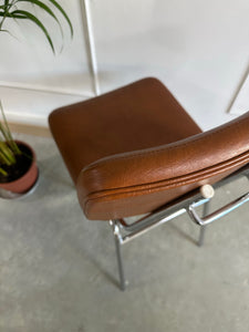 Chaise administrative vintage
