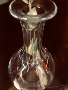Pichet / vase verre ciselé