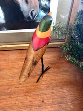 Charger l&#39;image dans la galerie, Oiseau décoratif en bois